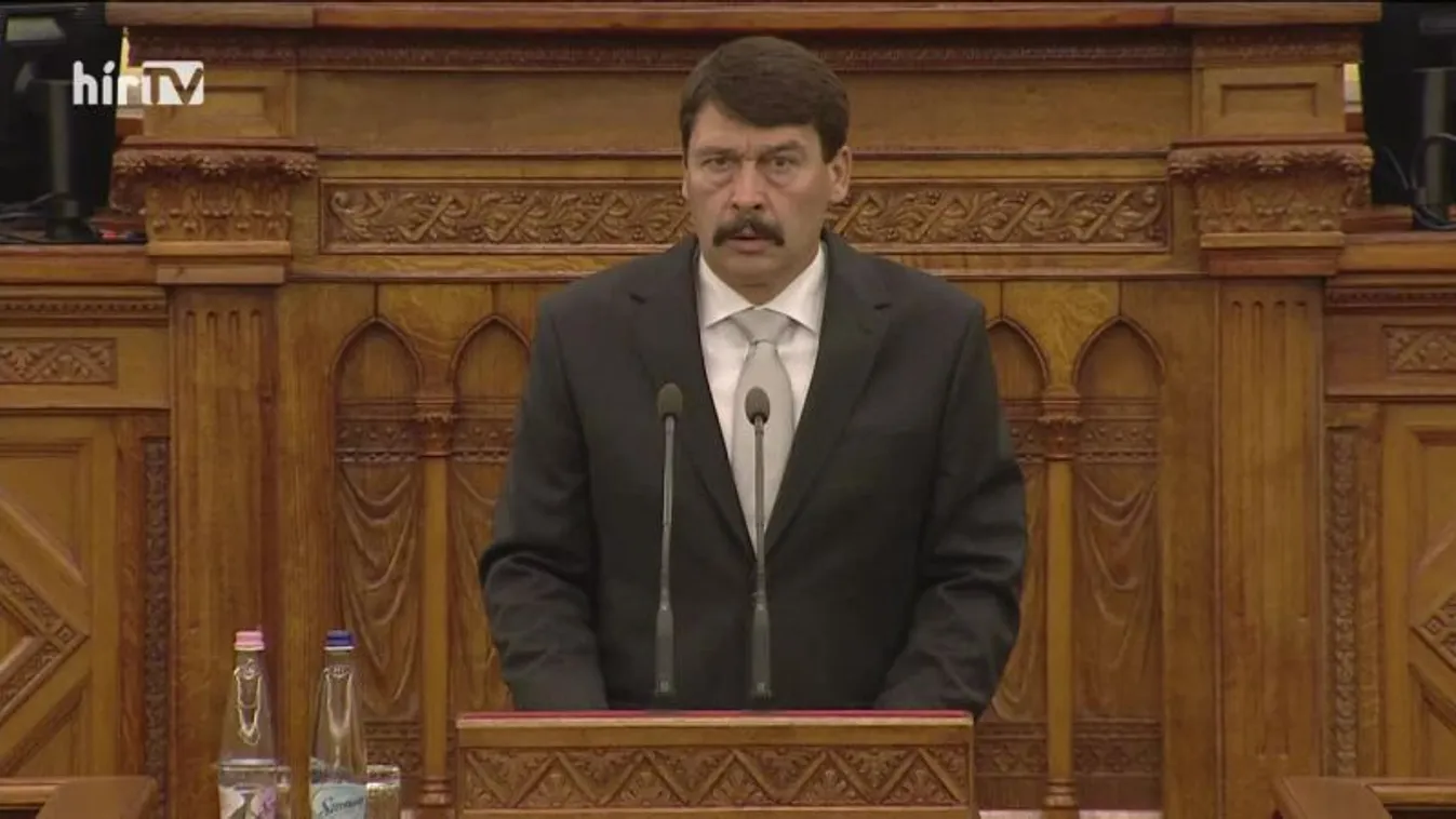 Áder János: Az idegenforgalmi korlátozások lazítása az oltásoktól függ