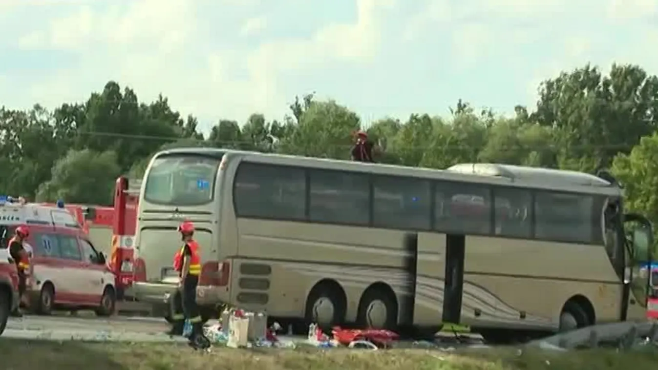 Nincs magyar áldozata a csehországi buszbalesetnek