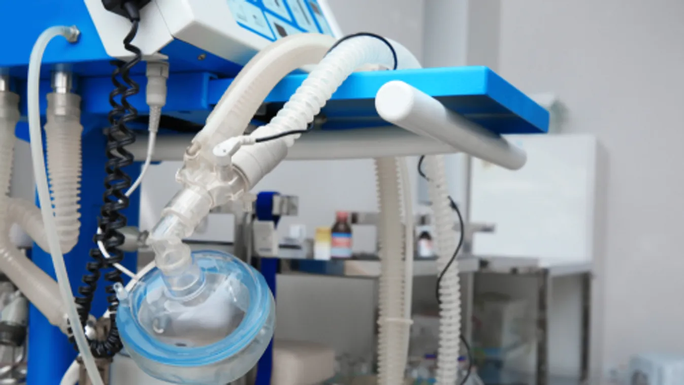 Megérkeztek Beregszászba a magyar kormány által Ukrajnának adományozott lélegeztetőgépek