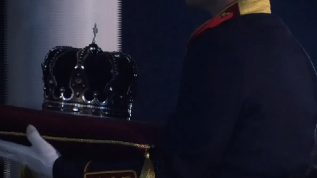 Tízezrek kísérték utolsó útjára Románia utolsó királyát