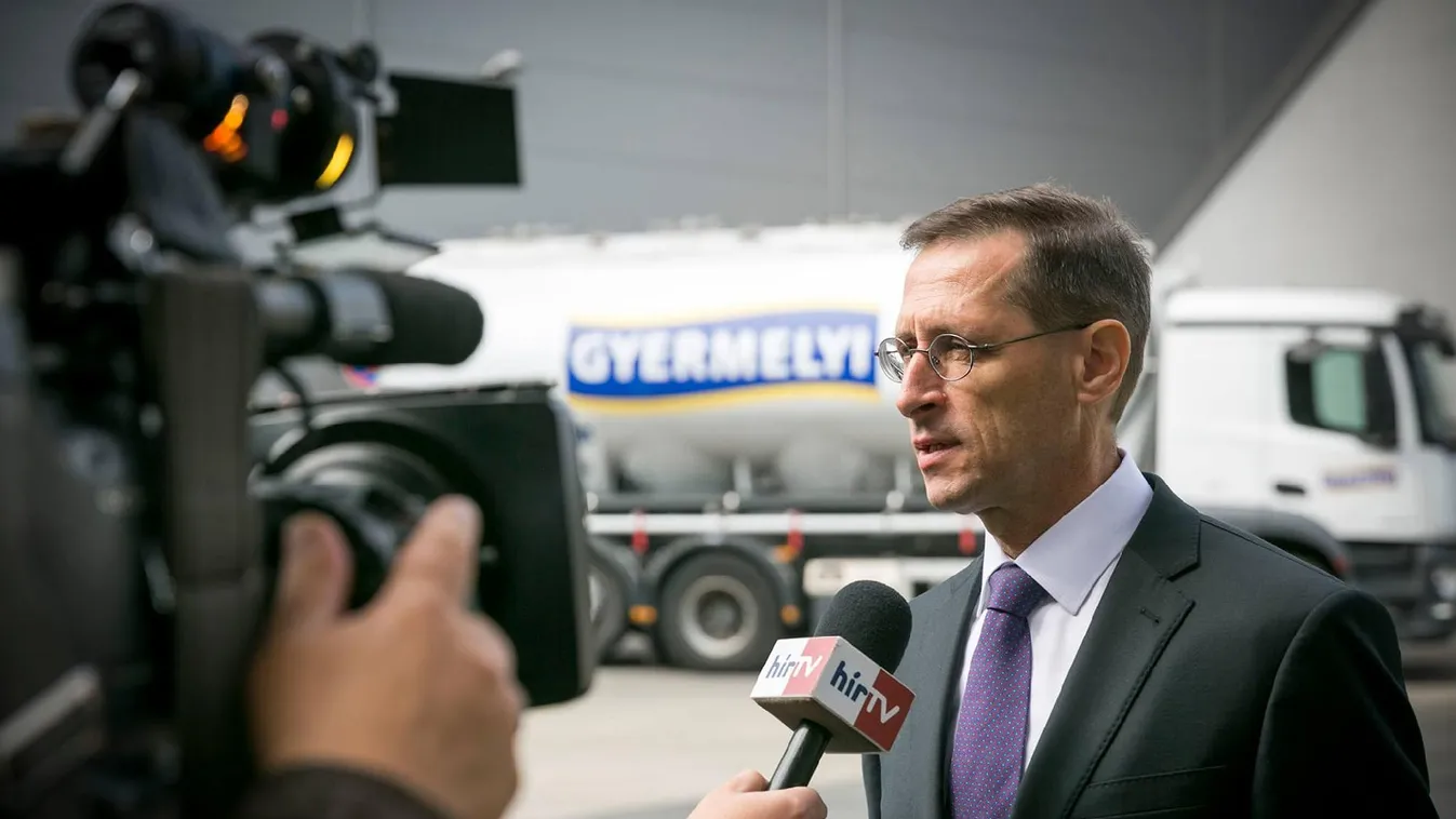 Varga Mihály: négy és félmilliárd bölcsődékre