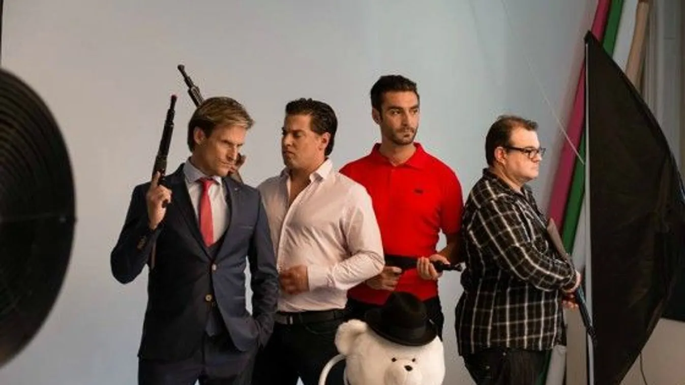 Apád füle! – Paletta