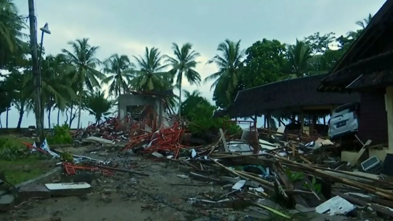 Utórengésektől és újabb cunamiktól tartanak