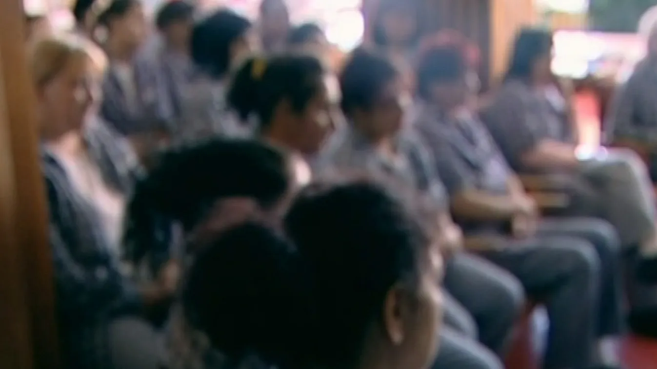 ​​Börtönárvák – Vetítő