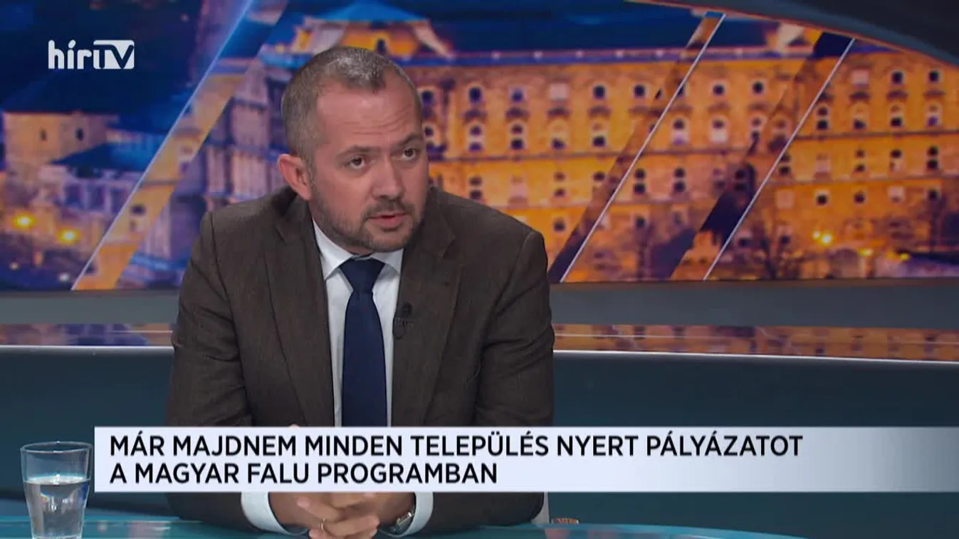 Gyopáros Alpár: A Magyar Falu Programot a falvak írták