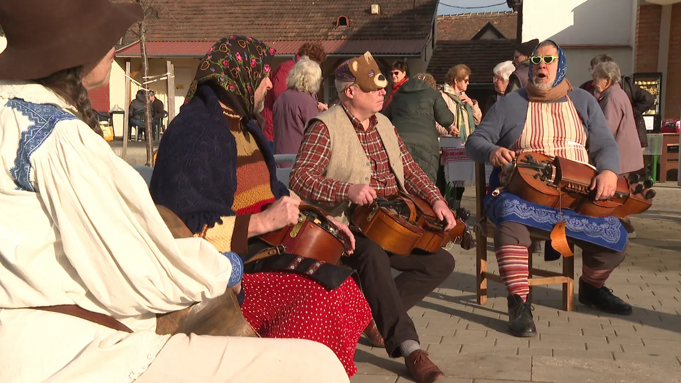 A parádén résztvevők álarcot készíthettek, és fánkot is kóstolhattak Zalaegerszegen + videó