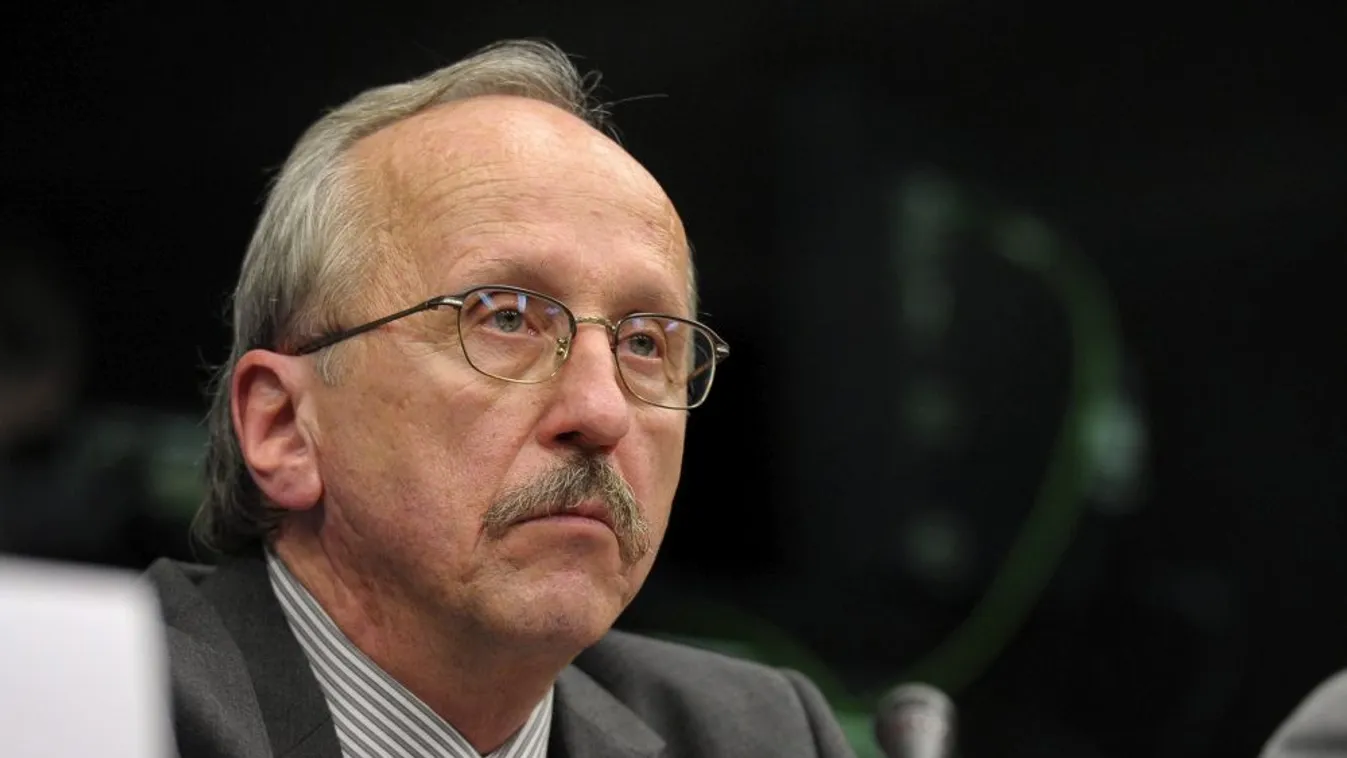 Nem kér bocsánatot Niedermüller Péter