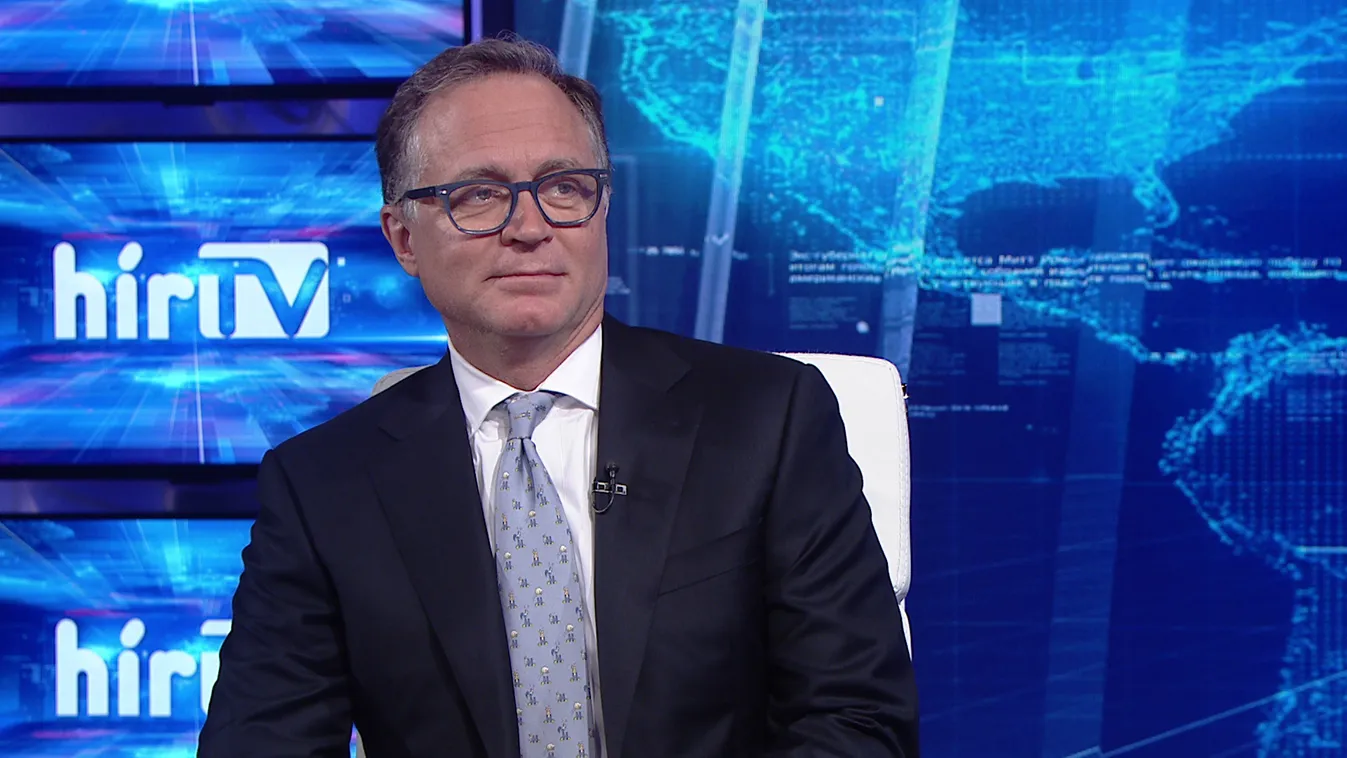 Dan Schneider: David Pressman részt vesz, sőt, házigazdaként is működik LMBT-rendezvényeken + videó