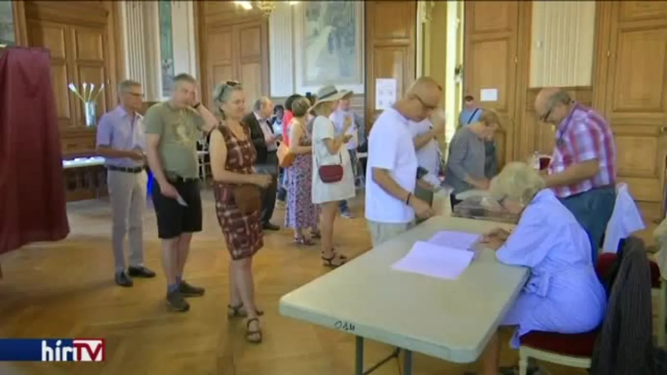 Francia választások: Macron mindent vihet