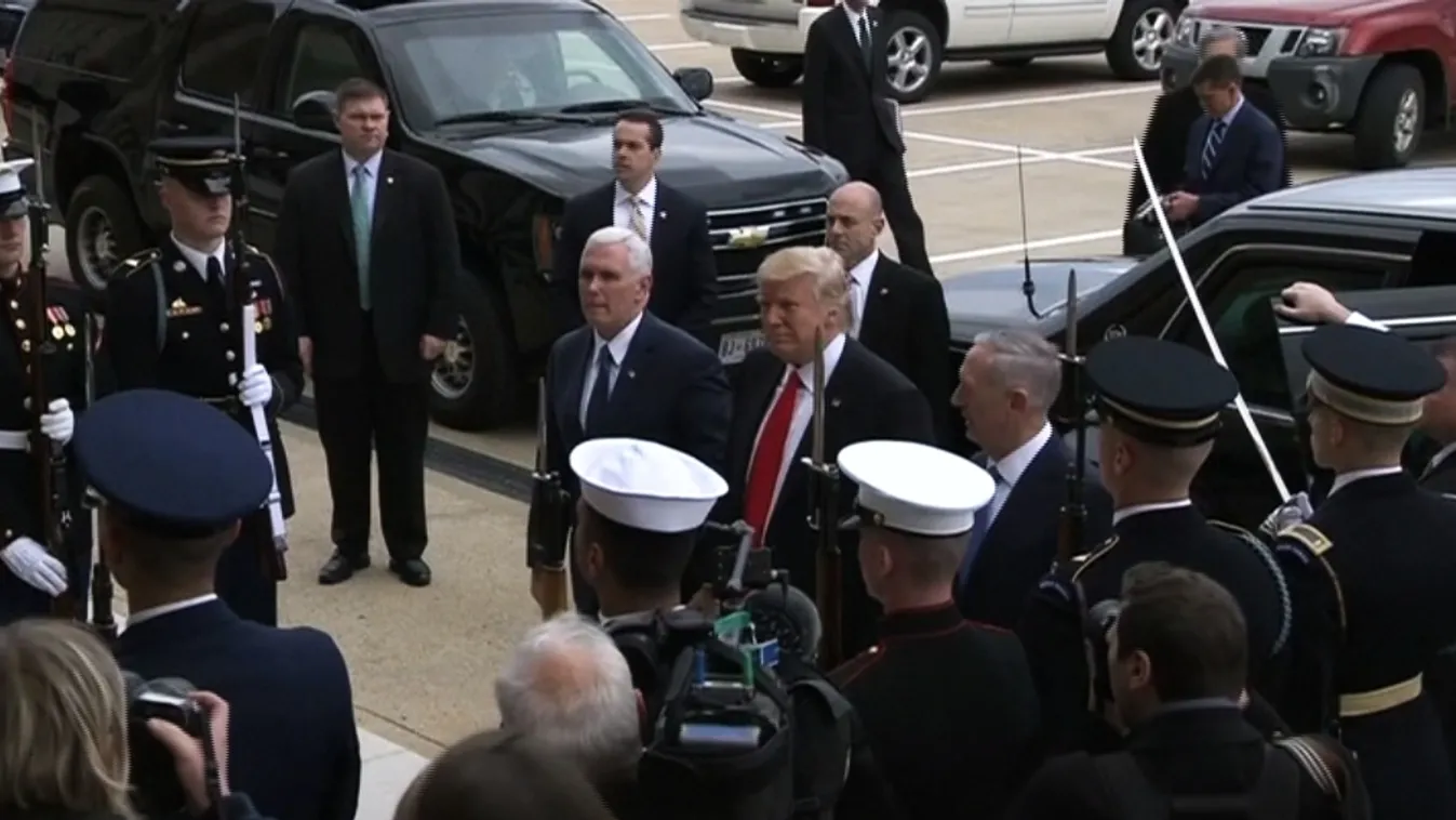 „Trump döntése a káosz stratégiájaként értelmezhető”