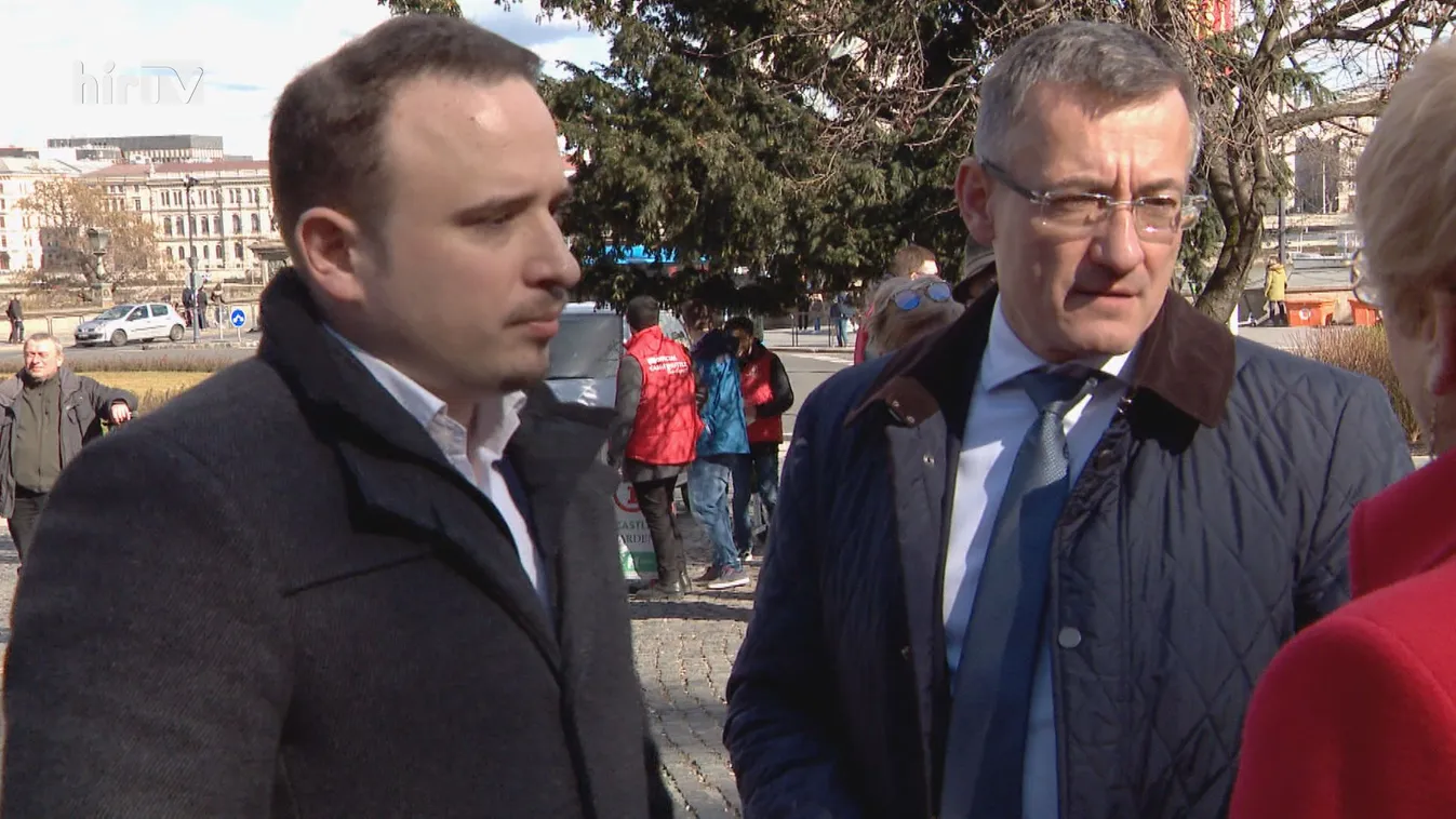 Karácsony emberével egyeztetett a Telex főszerkesztője