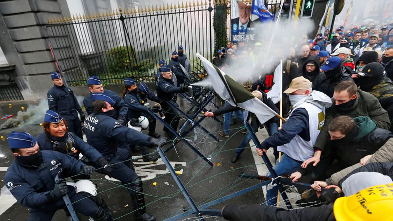 Belgiumra is átterjedtek a sárga mellényes tüntetések