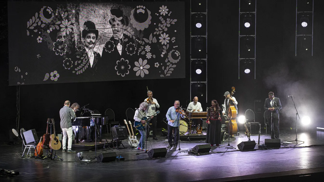 Csík zenekar – Presser Gábor – Karácsony János: A dal a miénk / Óévbúcsúztató koncert