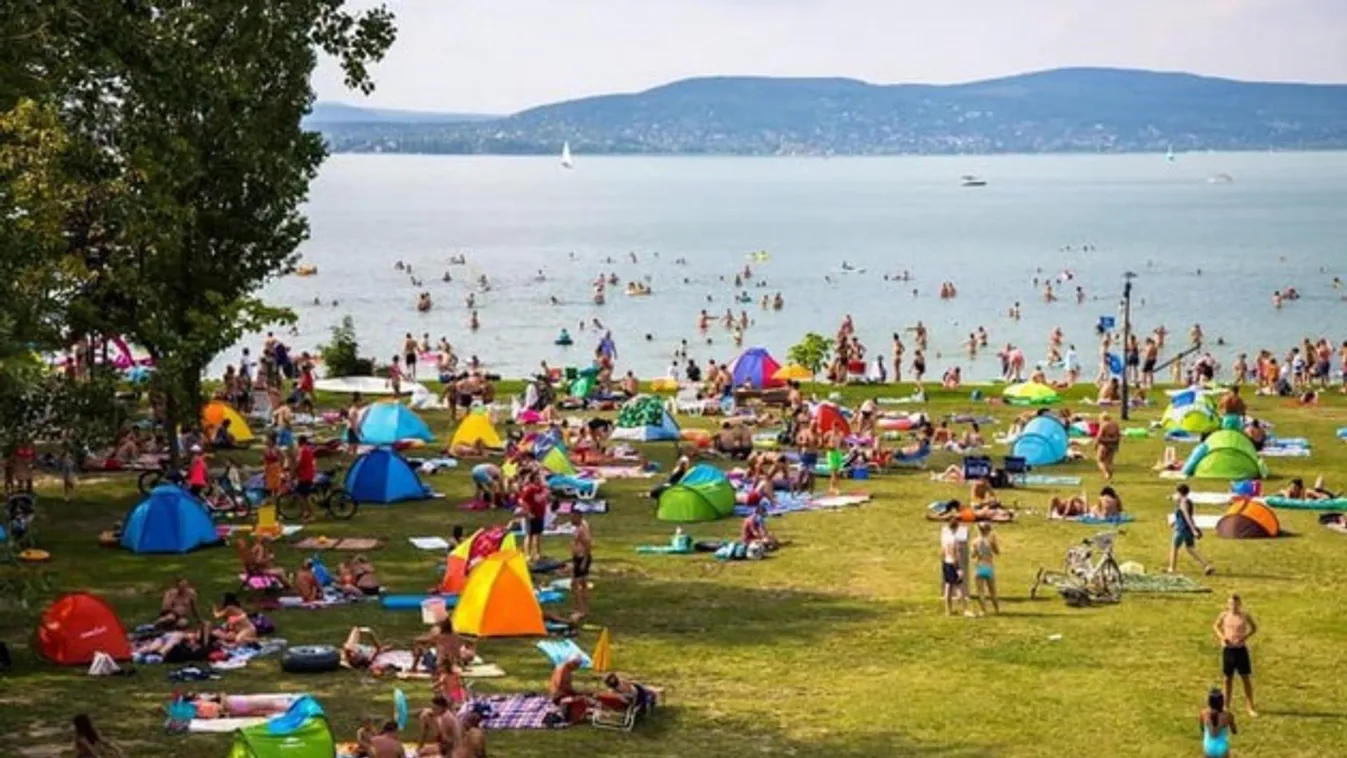 Rekordszámok a hazai turizmusban, őszre is látványosan sok a foglalás a Balatonnál
