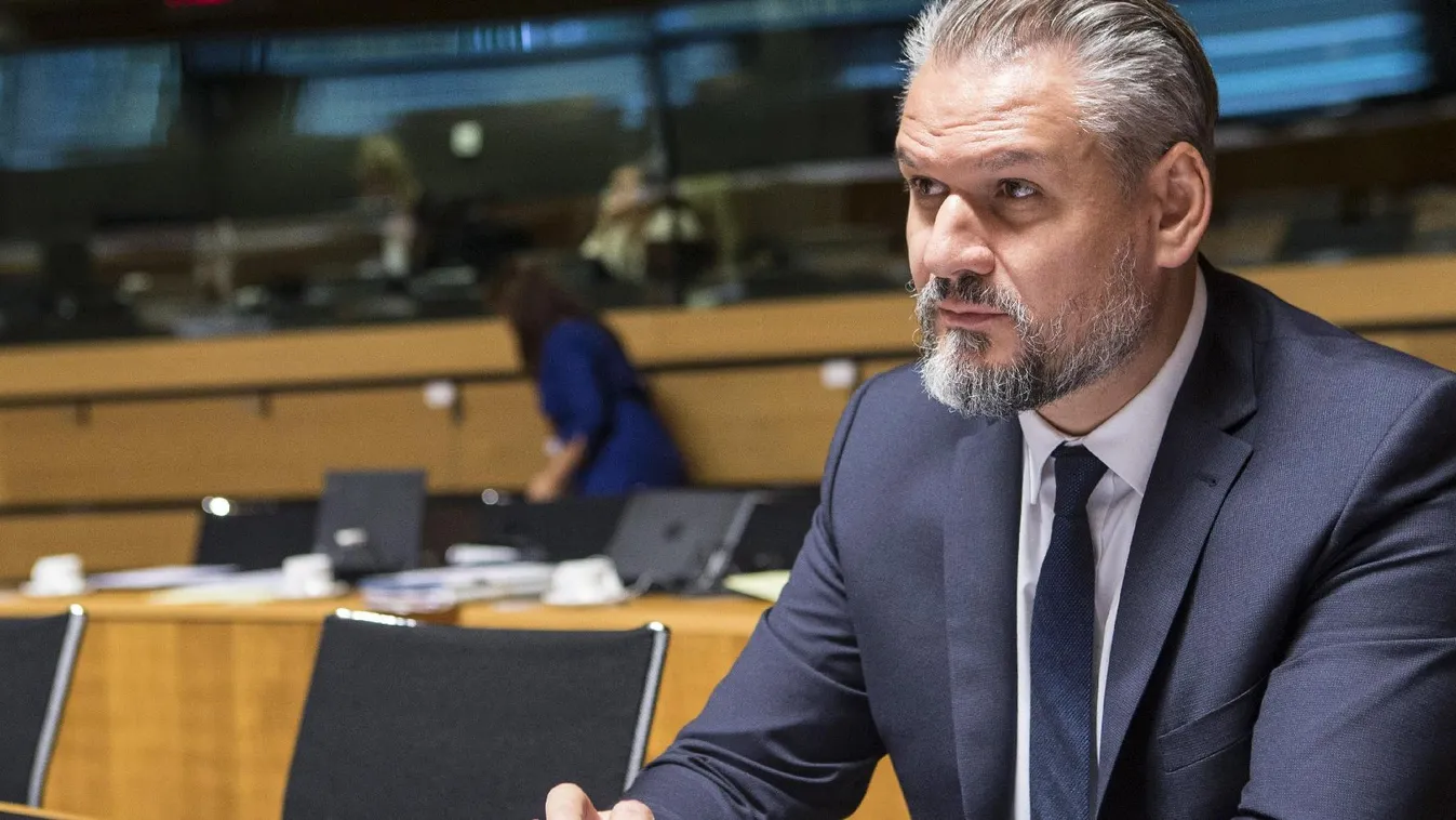 Takács Szabolcs: A migráció témája minden uniós tárgyalás napirendjén ott van