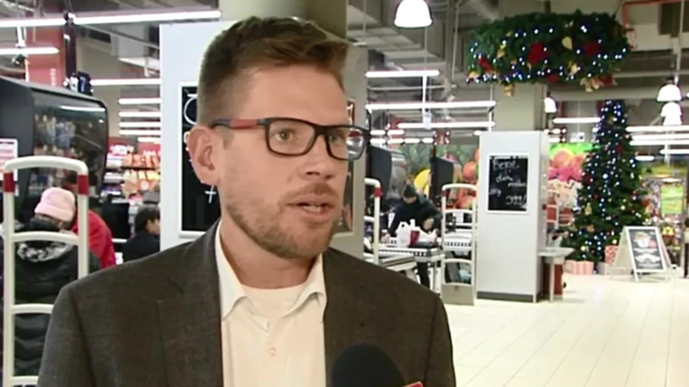 Az utolsó napokban jön a pörgés, jól fogy a szaloncukor, a hús és a hal is