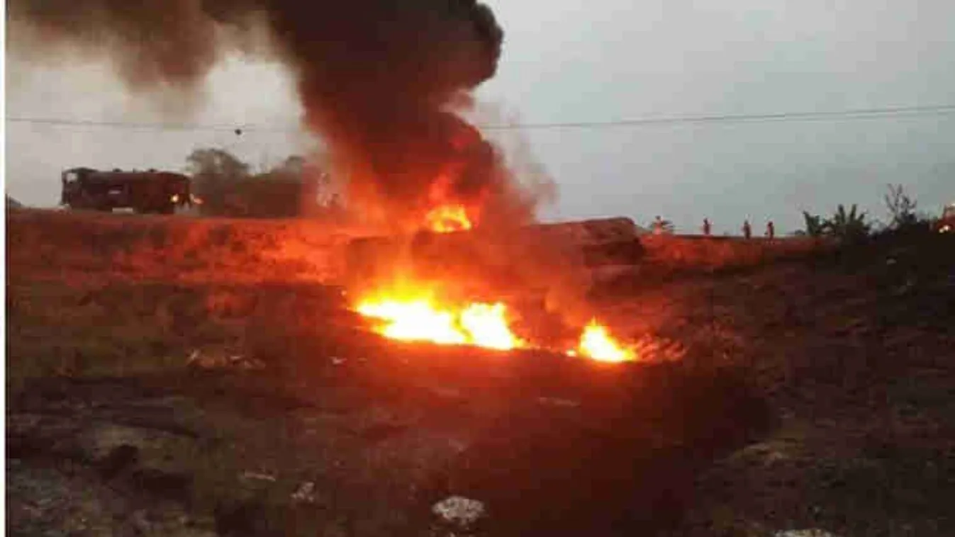 Felrobbant egy üzemanyag-szállító teherautó