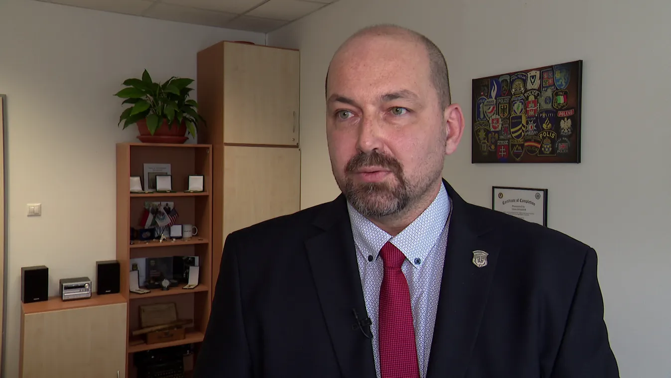 Radar - Senki se menekül a NAV elől