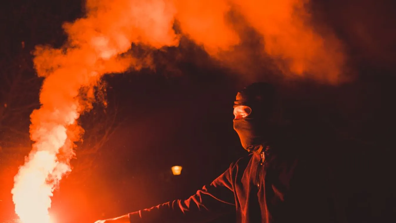 A frankfurti drukkerek megtámadták a West Ham szurkolóit