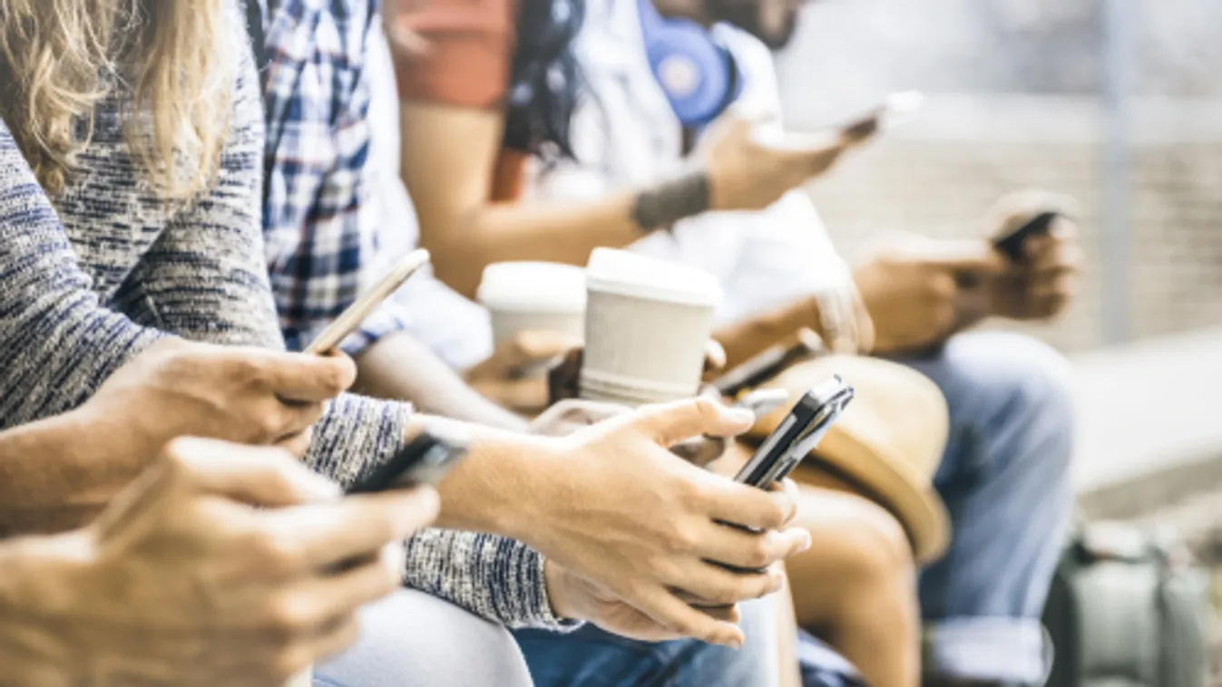 Trump aláírta a közösségi platformok szabályozásáról szóló elnöki rendeletet