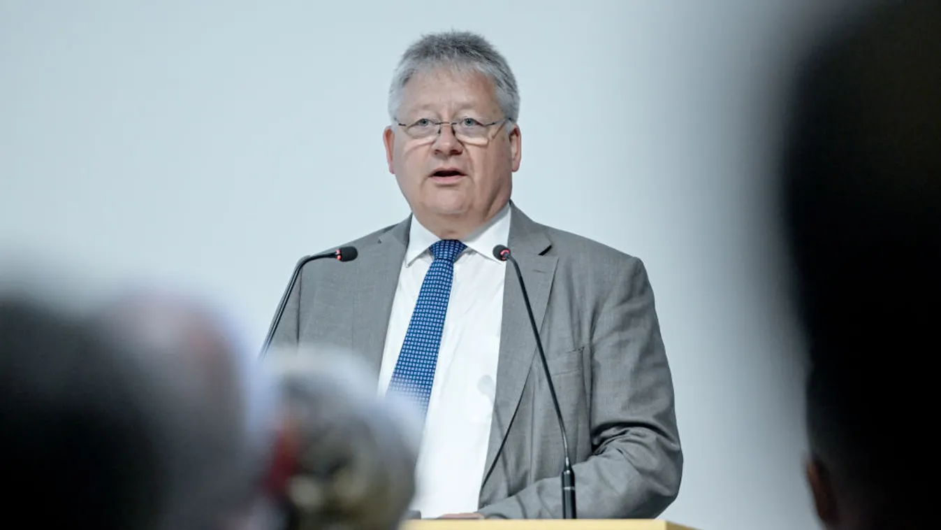 Bruno Kahl: Oroszország az évtized végére képes lehet támadást indítani a Nyugat ellen