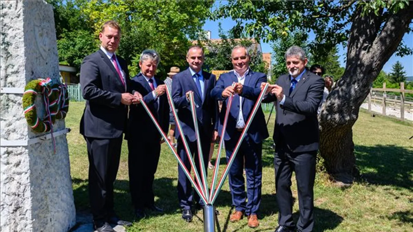 Jövő nyárra megújul a nagyvázsonyi vár