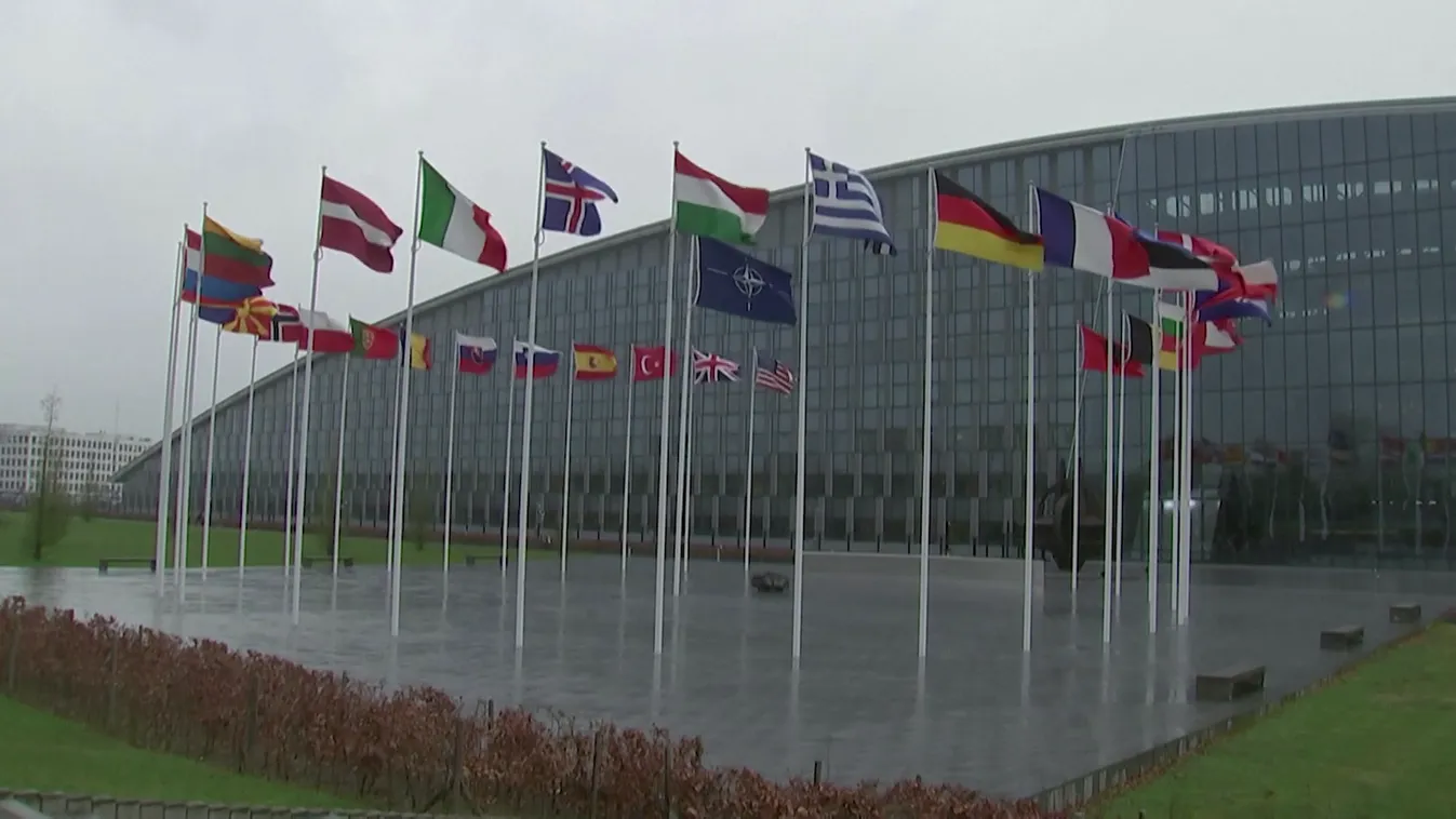 Az ukrajnai háborúról tárgyalnak a NATO védelmi miniszterei