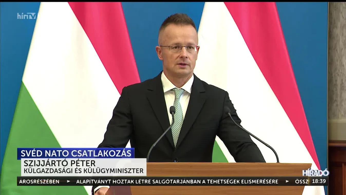 Szíjjártó Péter: A parlament fog dönteni a svéd NATO-tagság ügyében