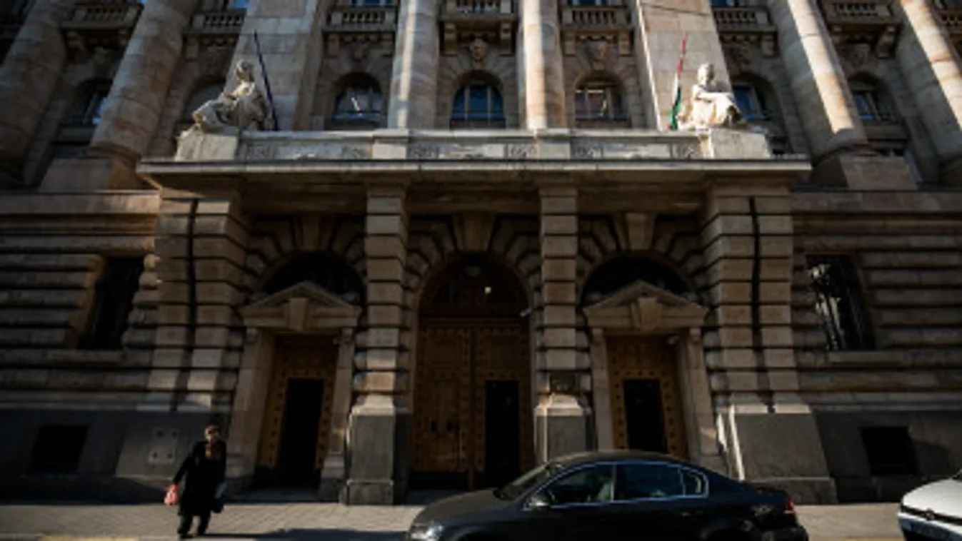 Nem változtatott az alapkamaton a jegybank