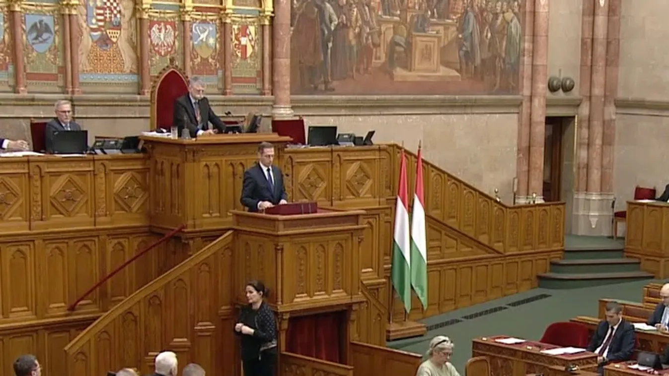 Varga Mihály: A magyar gazdaság újra növekedési pályára fog állni + videó