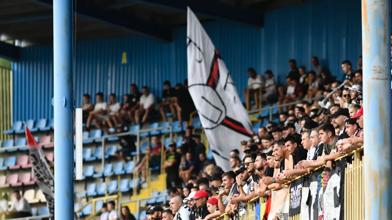 Magyarellenes molinók és rigmusok miatt félbeszakadt a Sepsi OSK kolozsvári mérkőzése