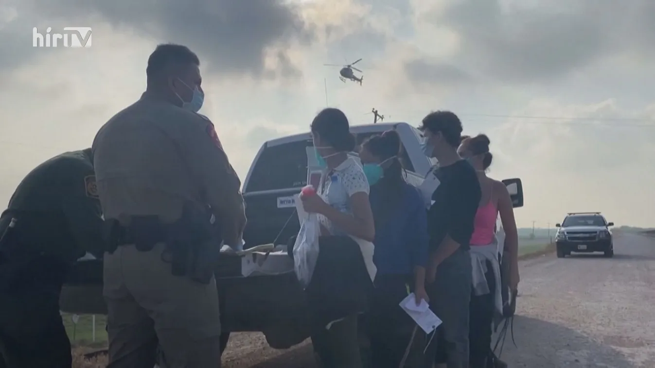 Mégsem engedi be az országba az amerikai elnök a bevándorlókat