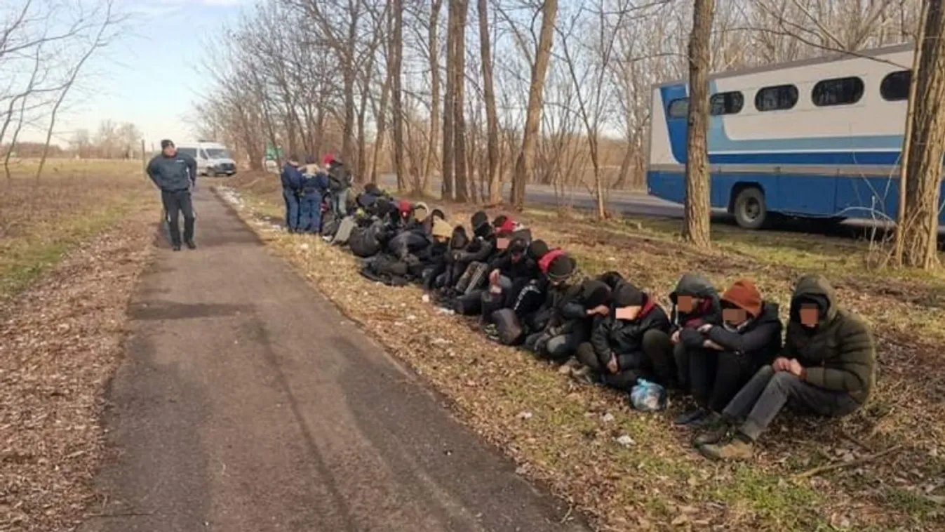 Újabb illegális migránscsoport Csongrád-Csanád megyében