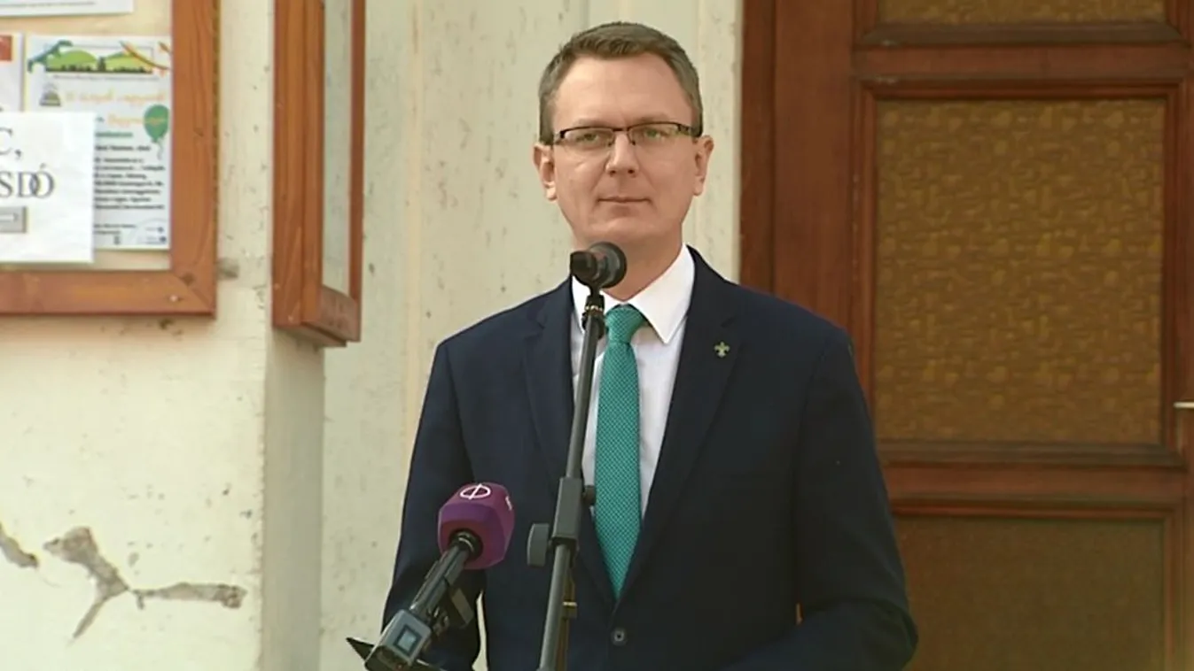 A kormány elkötelezett az életszínvonal javításában