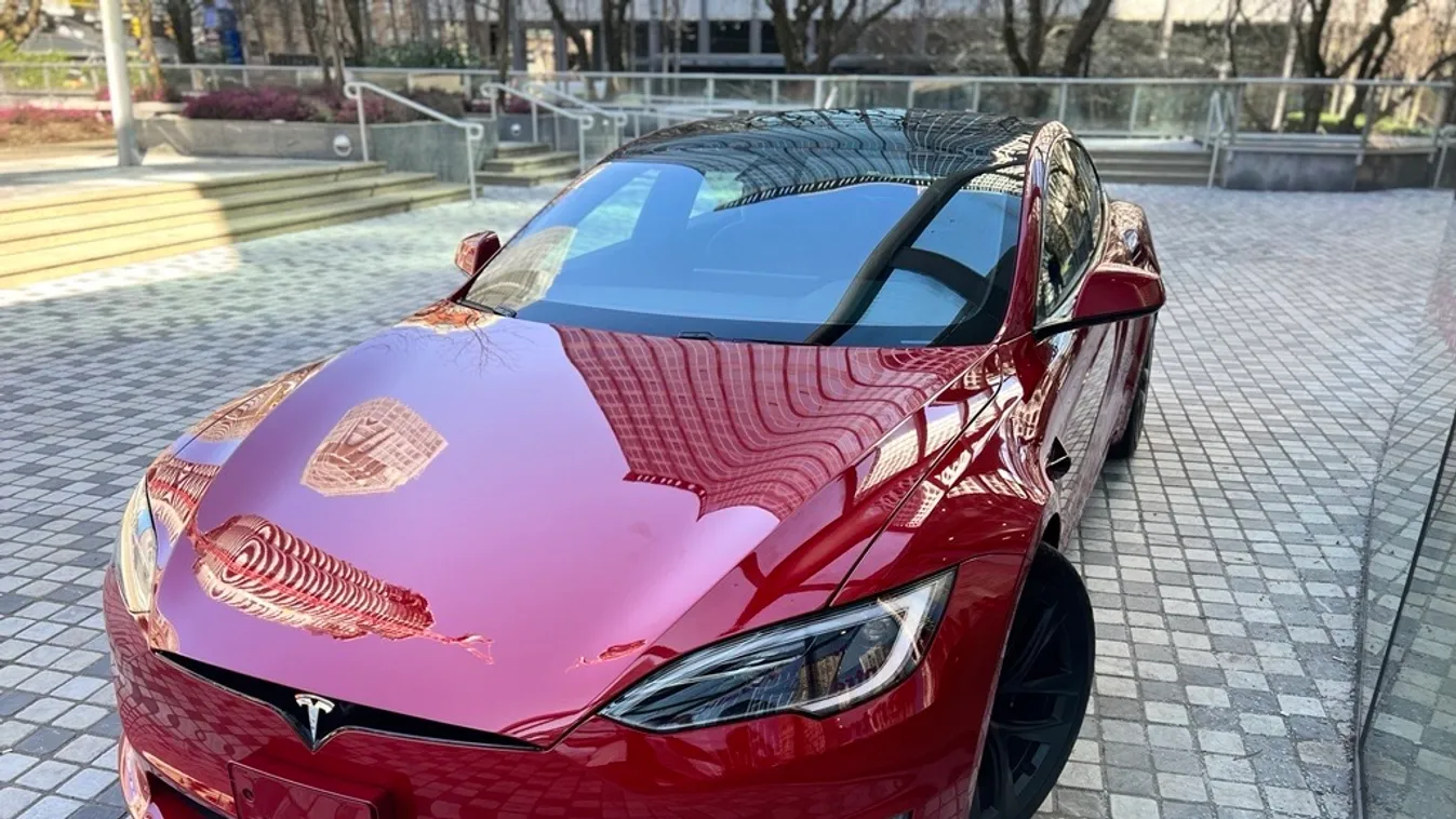 A gyártó elismerését is elnyerték a hackerek, akik feltörtek egy Teslát