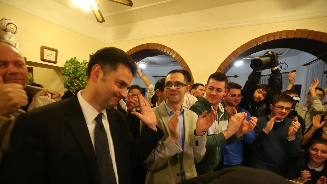 Mégis mozog a föld – Egyenesen