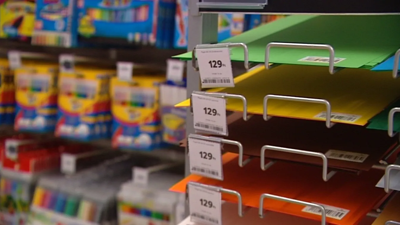 Egymillió diák jut ingyen tankönyvhöz, ám így sem olcsó a tanévkezdés