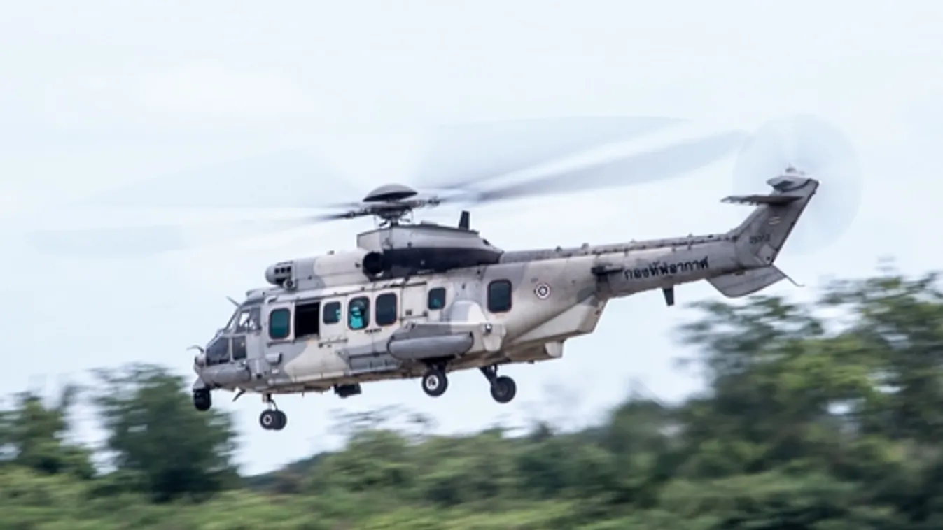 Helikopterekkel segít az albániai tüzek megfékezésében a Magyar Honvédség