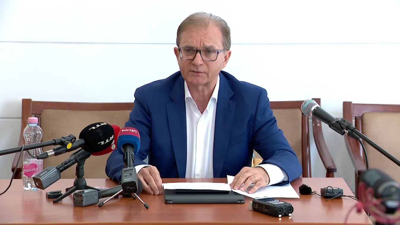 Tóth Csaba visszalépett