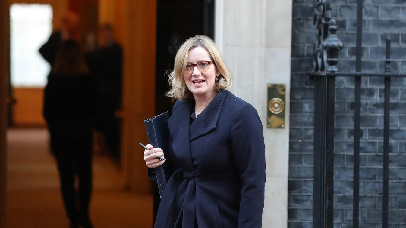 Lemondott a brit belügyminiszter