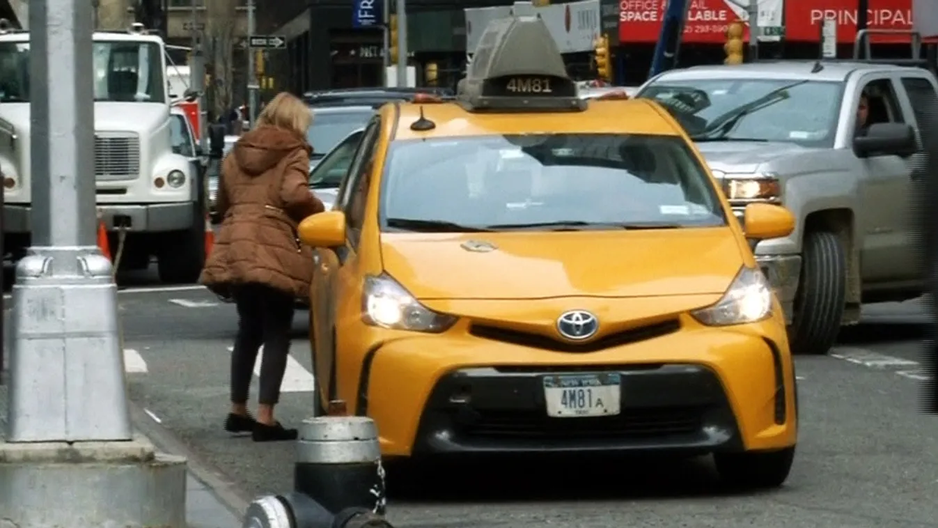 Öngyilkosságba menekülnek a reményvesztett taxisok