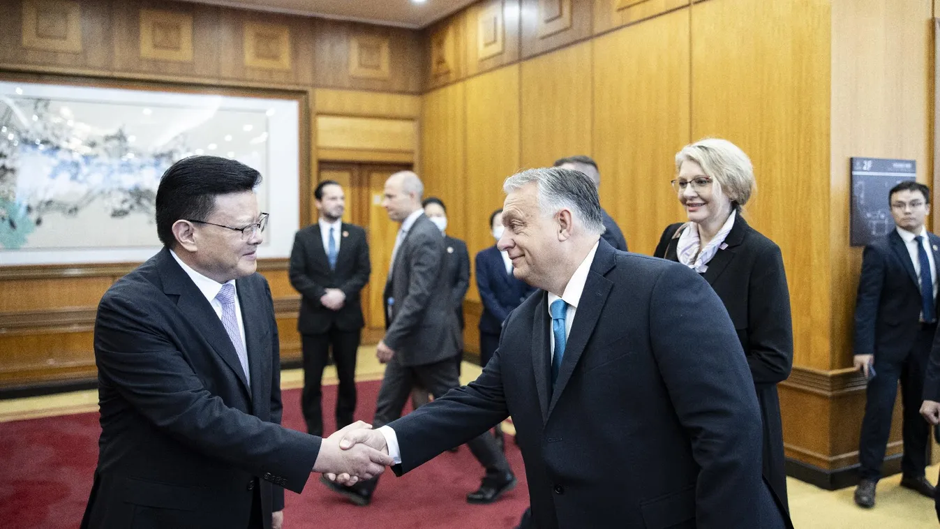 Kína Szilícium-völgyében tárgyal Orbán Viktor