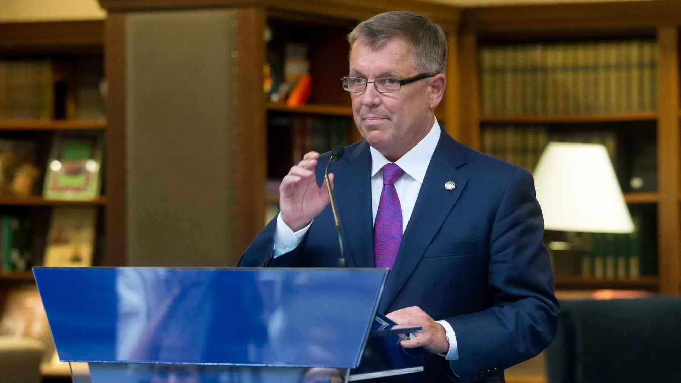 Matolcsy nem tervezi a lemondását