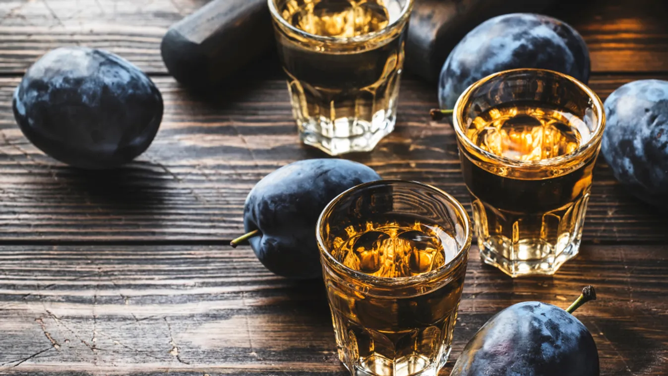 Adómentes lehet a pálinkafőzés