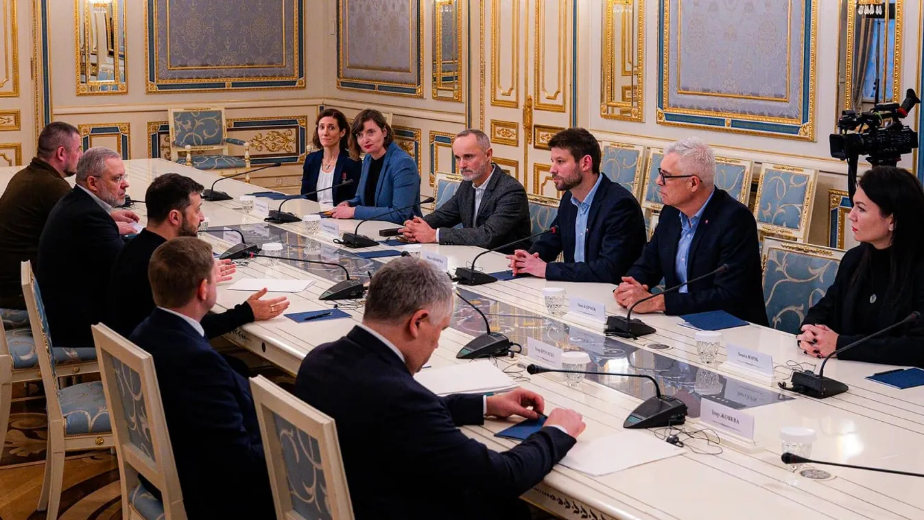 Megsimogatták Zelenszkij lelkét Robert Fico politikai ellenfelei Kijevben