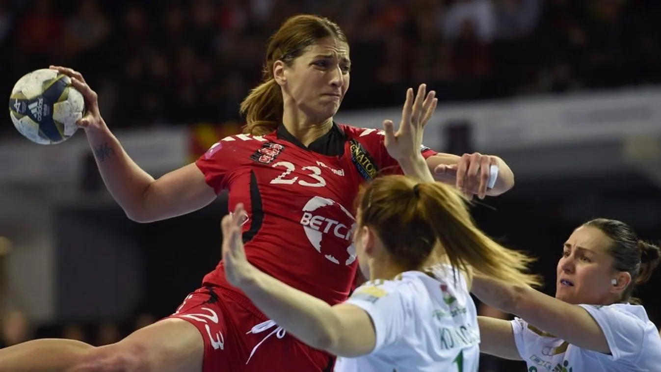 Nagy vereséget szenvedett a női kézilabda-válogatott