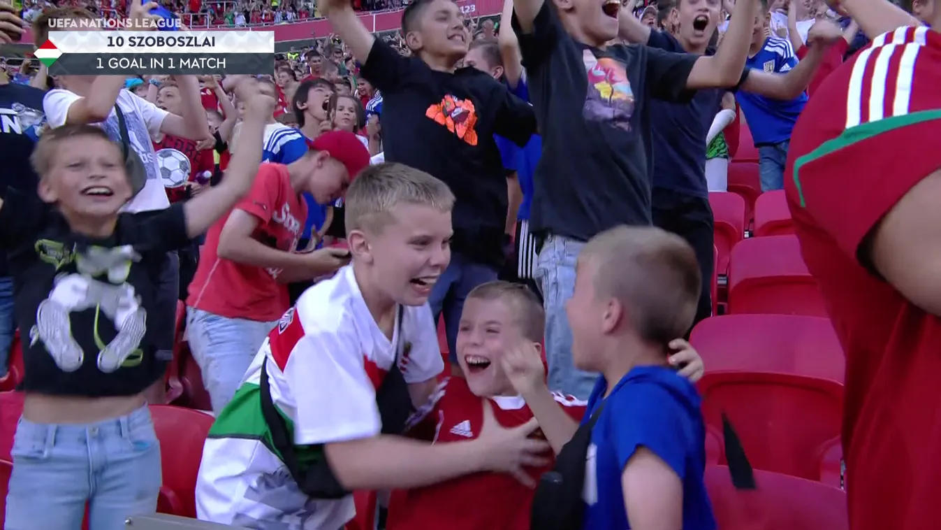 A gyerekek is kifújolták a térdelő angol focistákat a Puskás Arénában