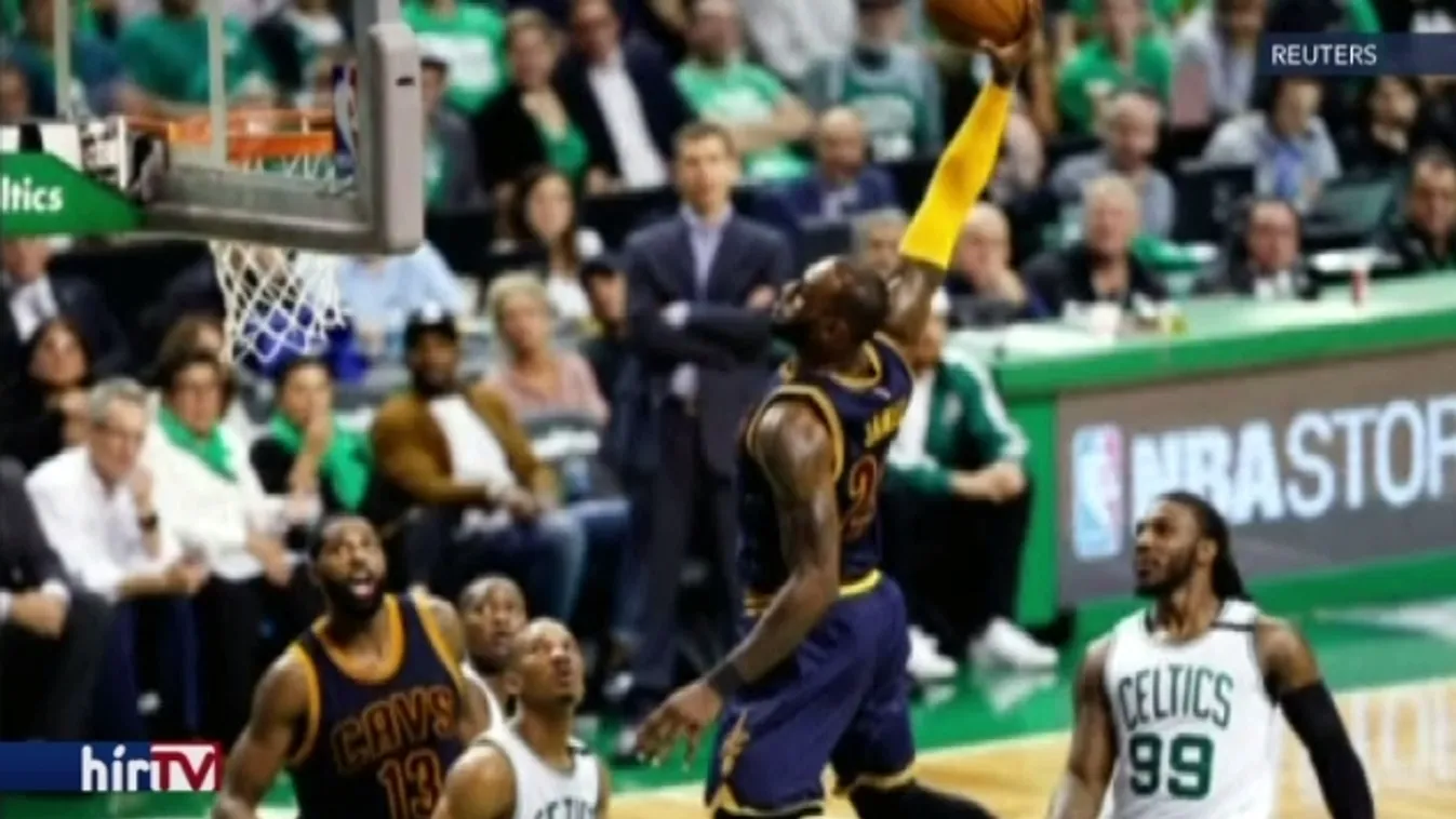 Letaszították a trónról Michael Jordant