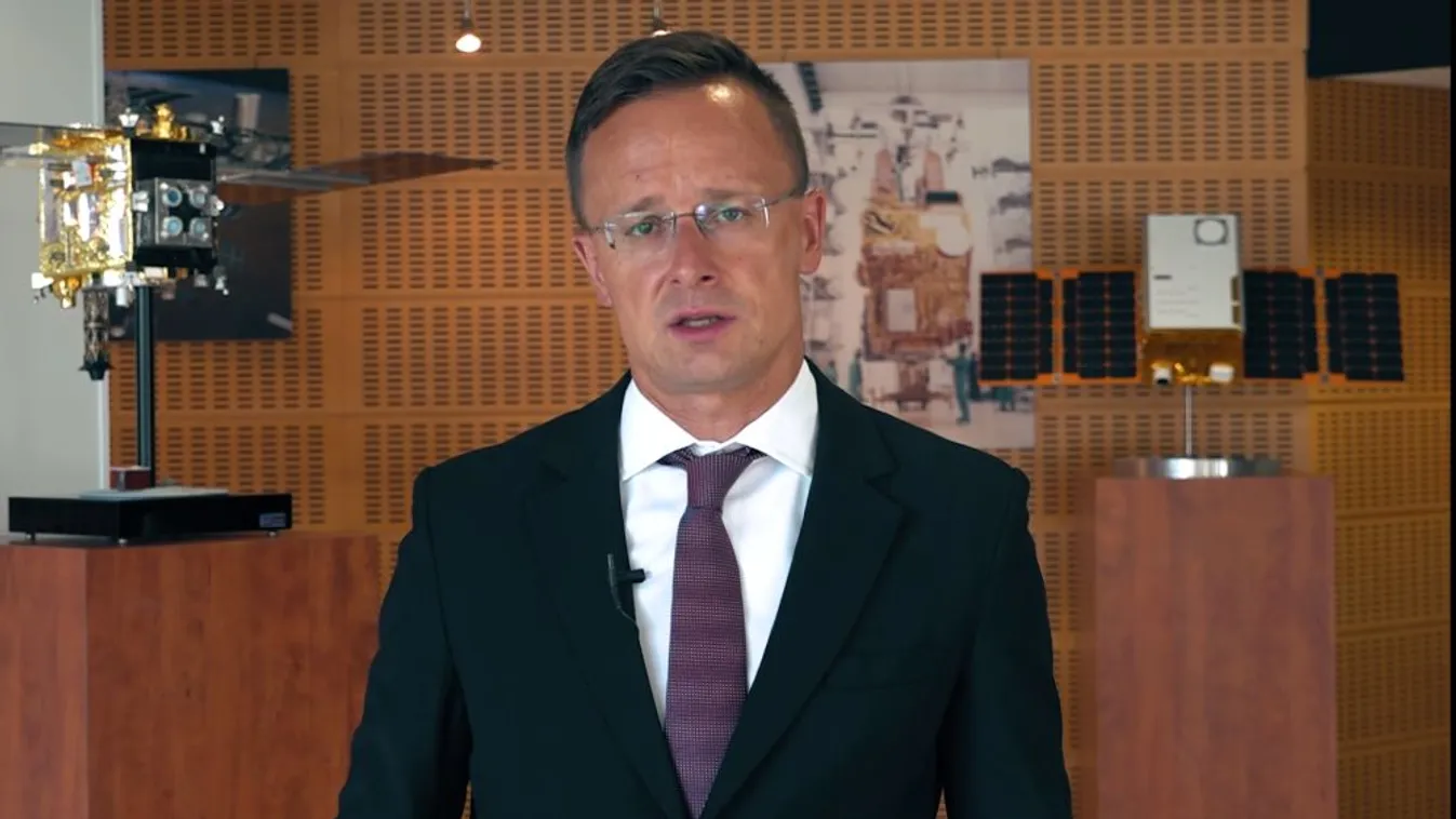 Szijjártó: Magyarország a nemzetközi űripar fontos szereplőjévé válhat