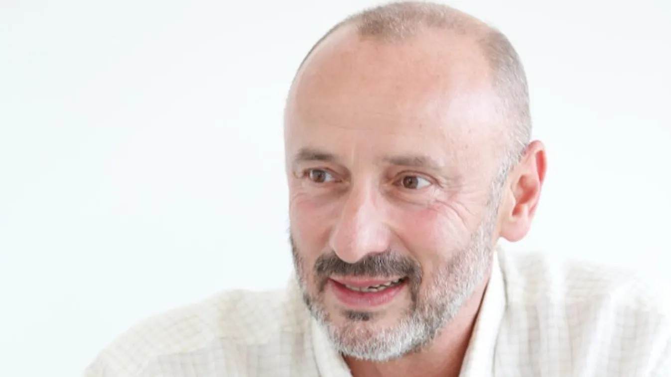 Magyarország is a hibrid hadviselés terepe lett